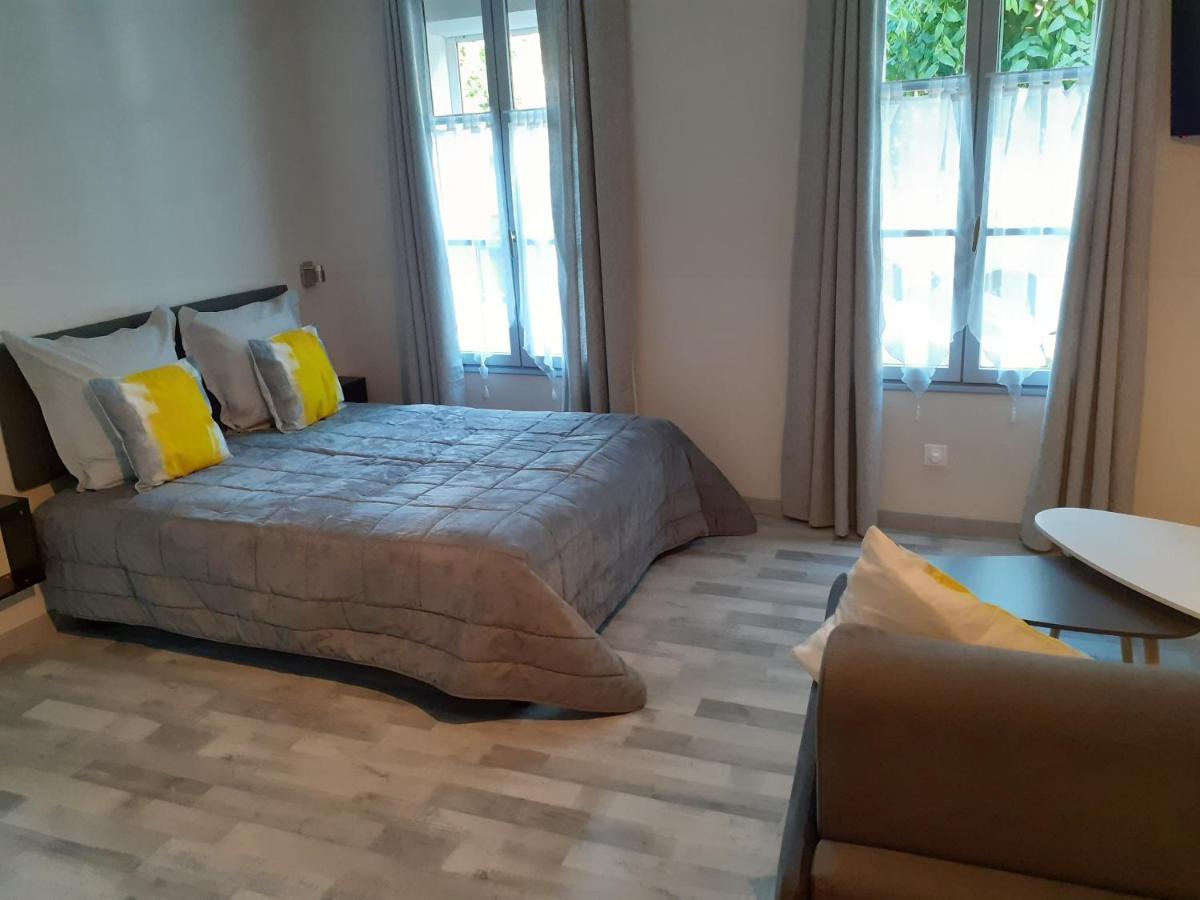 Les Appartements Du Saint Hubert Arcis-sur-Aube エクステリア 写真